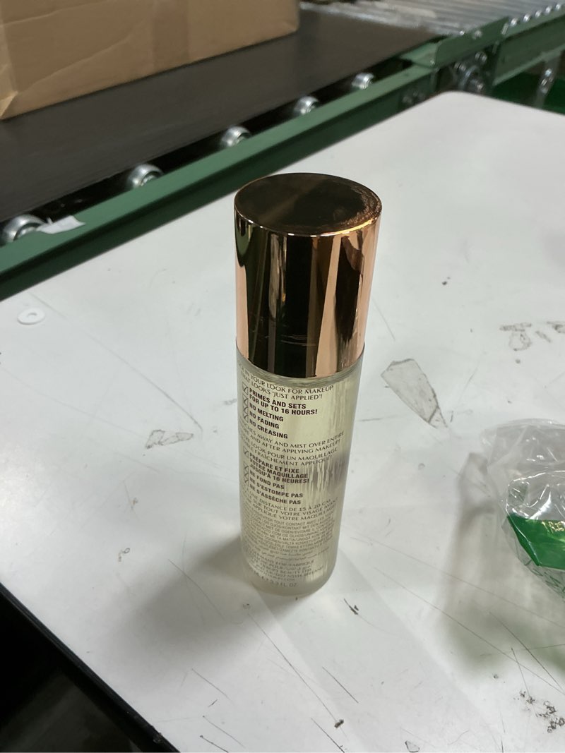 Condition photo showing Good Condition for Charlotte Tilbury Airbrush Flawless Setting Spray - Gift Set Essential - Ultra-Fine Mist to Prime & Set Makeup - Perfect for Pairing with Other Skincare & Makeup Favorites 3.38 Fl Oz (Pack of 1) Original