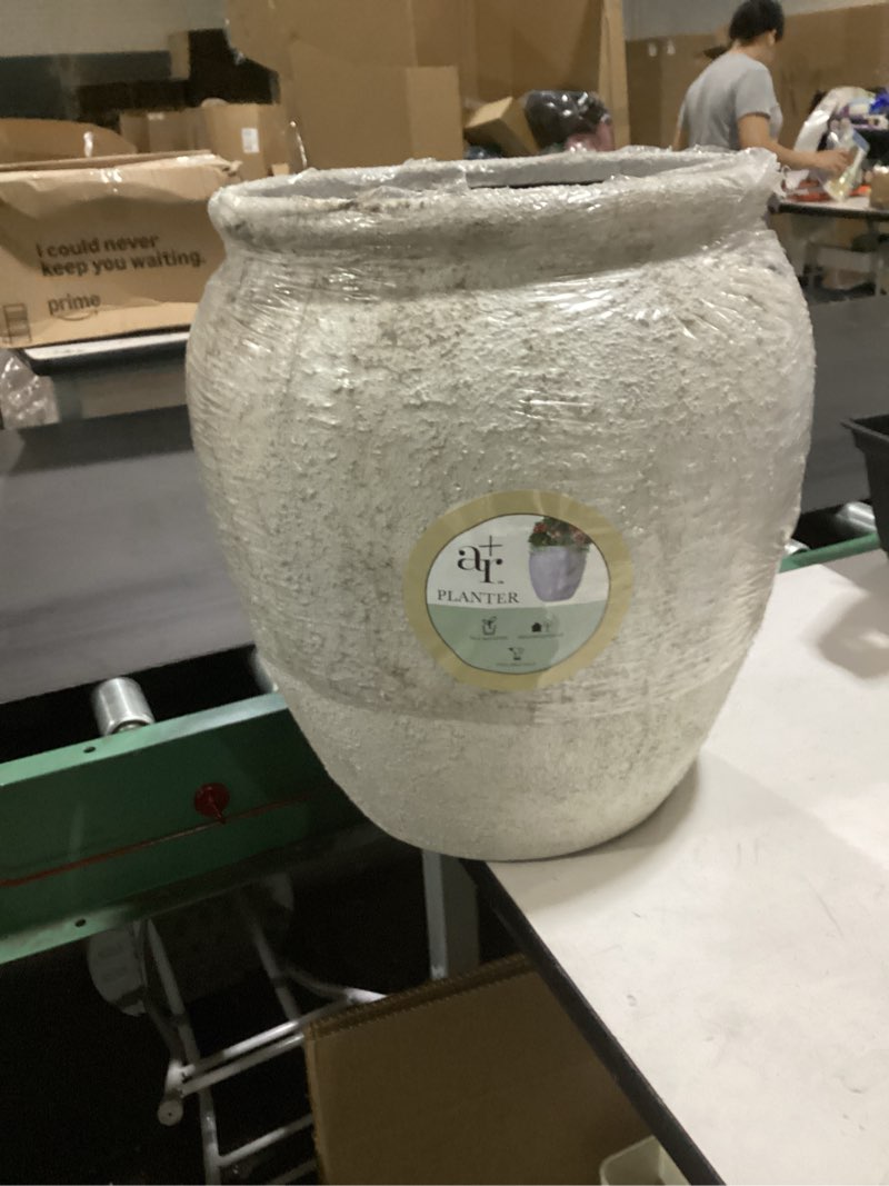 Condition photo showing As Is for allen + roth round 14.13-in w x 14.13-in l x 14.875-in h medium white stone outdoor self watering planter item #5990108 | model #pf10207