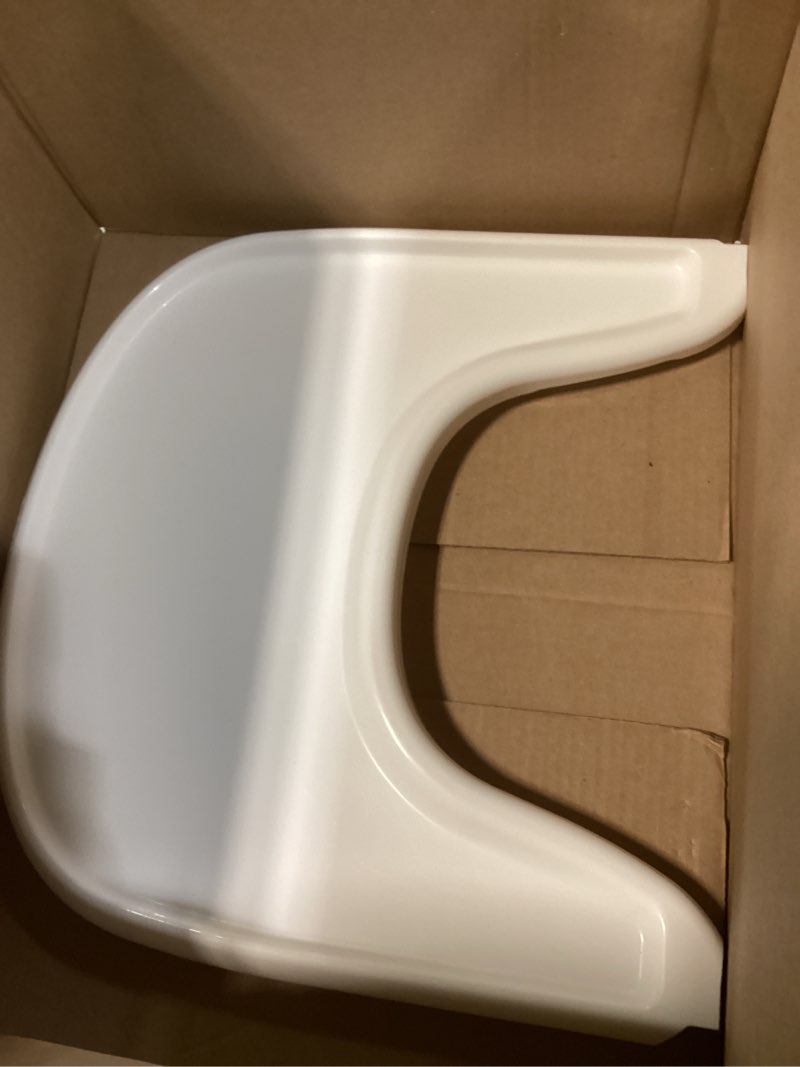 Condition photo showing Good Condition for baby high chair tray compatible with stokke tripp trapp chair (v2 and beyond) with smooth surface and strong suction power made of food-safe plastic (bpa bps bpf lead phthalate free) - white