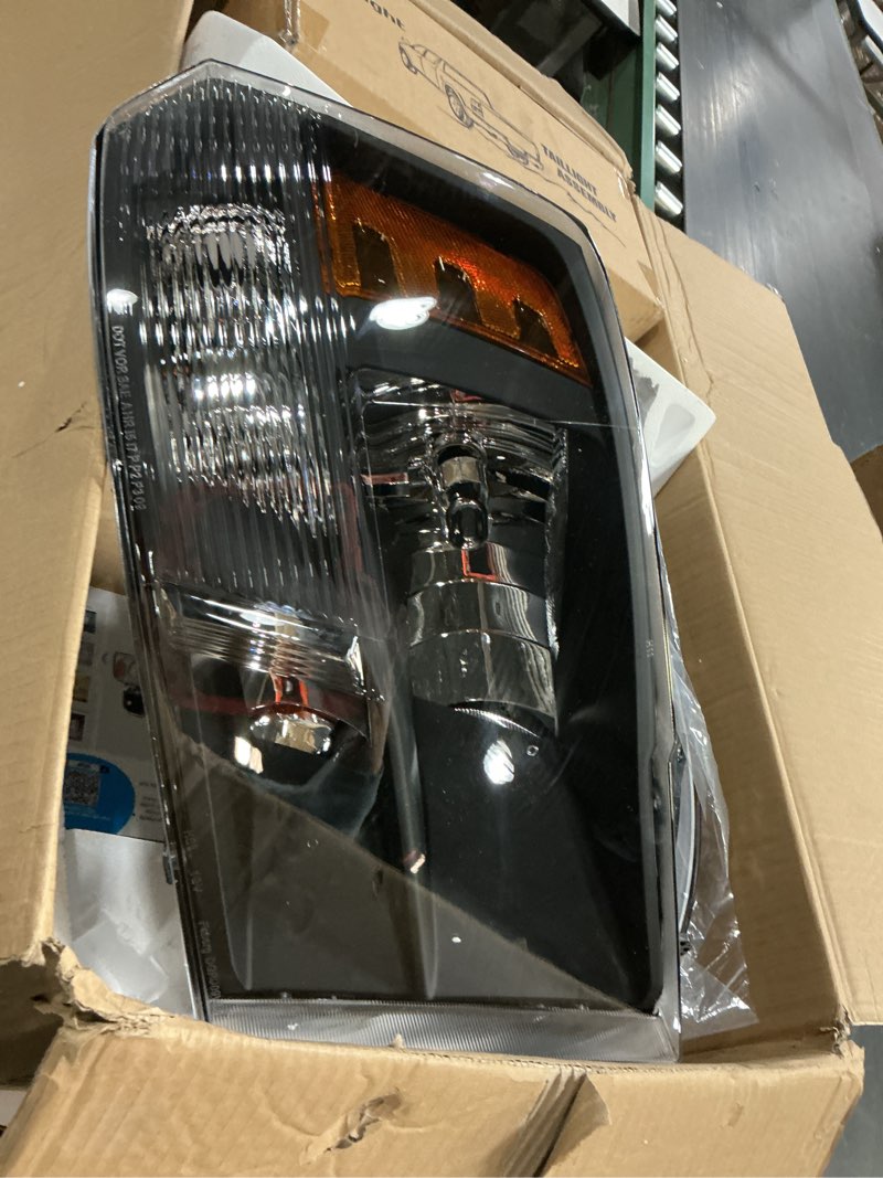 Condition photo showing Good Condition for (similar )nilight headlight assembly 2009 2010 2011 2012 2013 2014 2015 2016 2017 2018 ram 1500 2500 3500 pickup quad headlamp assembly replacement black housing amber corner clear lens,(only for quad models) black housing + amber reflector