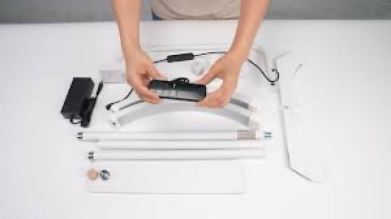 Bewinner LED Floor Lamp, 26 Inch LED Floor Light Kit, Colour Temperature, Brightness, Adjustable Beauty LED Light, Crescent Moon Lamp with Stand, Makeup Eyebrow LED Lamp