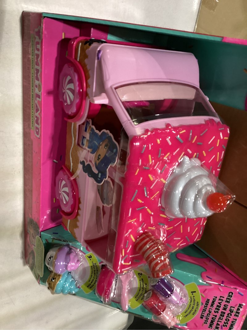 Condition photo showing Good Condition for yummiland lipgloss truck with diy yummiland lip gloss kit, ages 4+