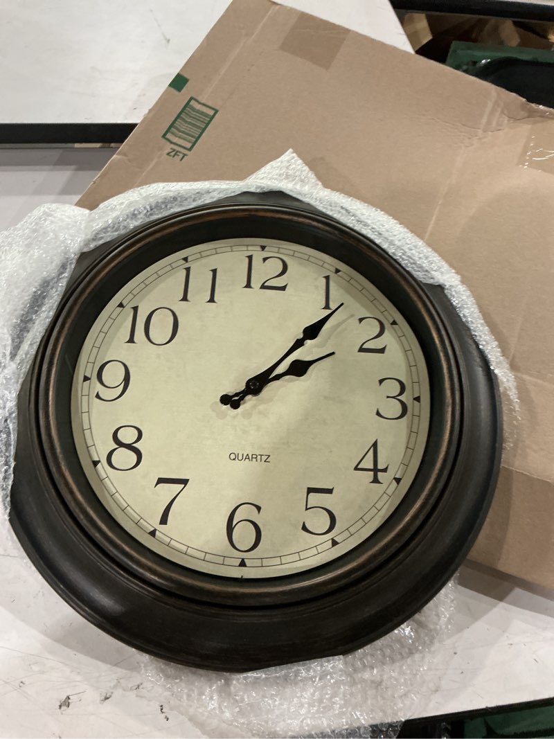 Condition photo showing Good Condition for foxtop retro silent non-ticking round classic clock quartz decorative battery operated wall clock for living room kitchen home office 12 inch (bronze)