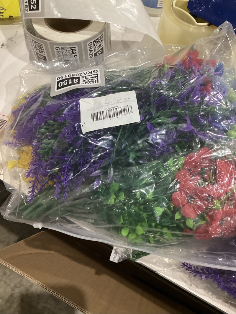 Condition photo showing New/Like New for Christmas Home Decor Artificial Flowers Decoration Faux Plants,Fake Flowers Also for Outdoor Garden Decor,Realistic Plastic Plant Colorful Daisy UV Resistant (B0FF4JYFTB)