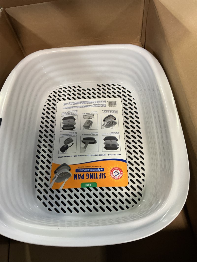 Condition photo showing New/Like New for arm & hammer large sifting litter box scoop free cat litter tray with microban, made in usa