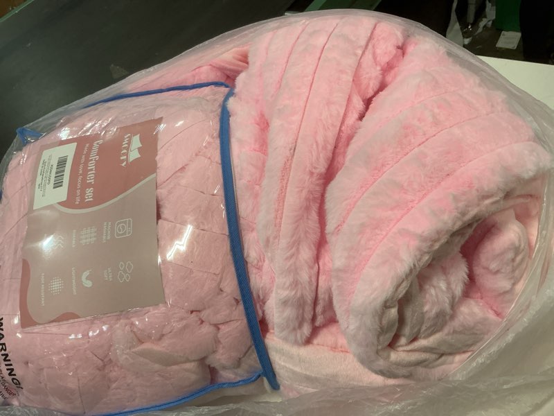 Condition photo showing Good Condition for Smoofy Fluffy Full Size Comforter Sets 3 Pieces - Pink Fleece Fluffy Comforter Set, Luxury Fuzzy Full Bed Set, Soft Comforter Full Size All Season, Heavy Faux Fur Comforter with 2 Pillow Cases 3 Piece-Full (79”X90'') Pink