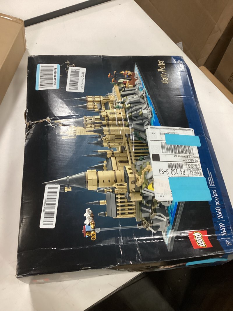 Condition photo showing Good Condition for LEGO Harry Potter Hogwarts Castle and Grounds 76419 Building Set, Gift Idea for Adults, Buildable Display Model, Collectible Harry Potter Playset, Recreate Iconic Scenes from The Wizarding World