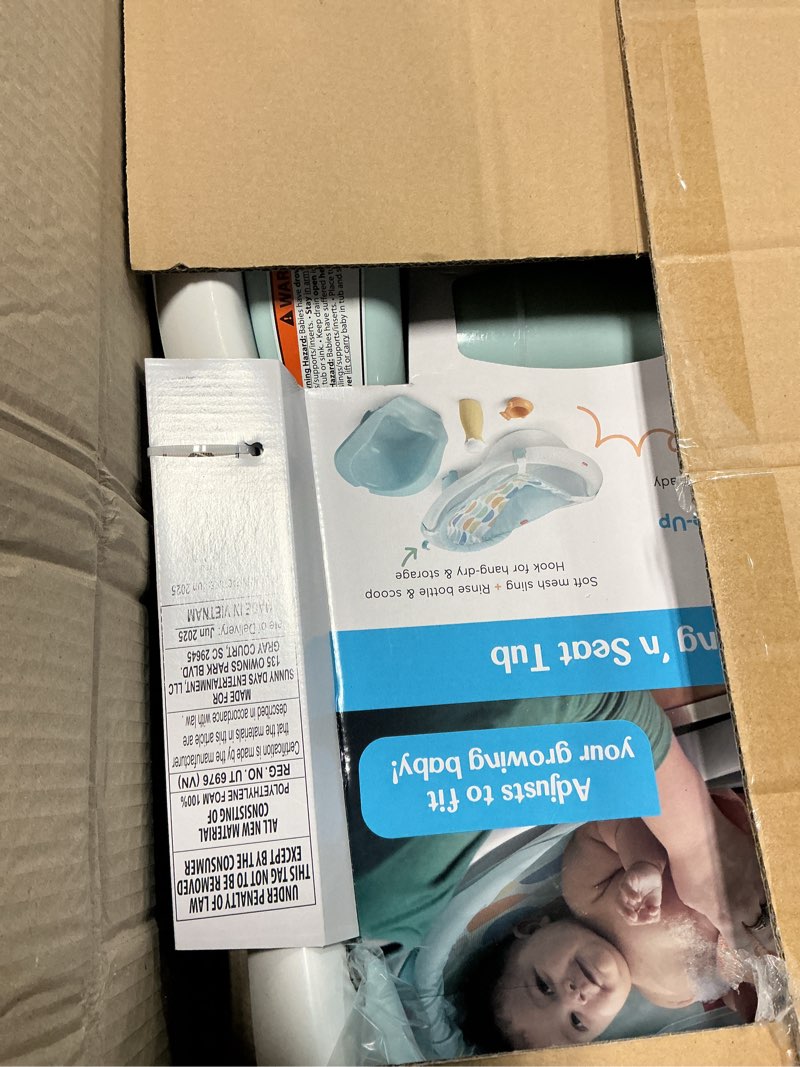Condition photo showing Good Condition for Fisher-Price™ Baby to Toddler Bath 4-in-1 Sling 'N Seat Tub with Removable Infant Support and 2 Toys