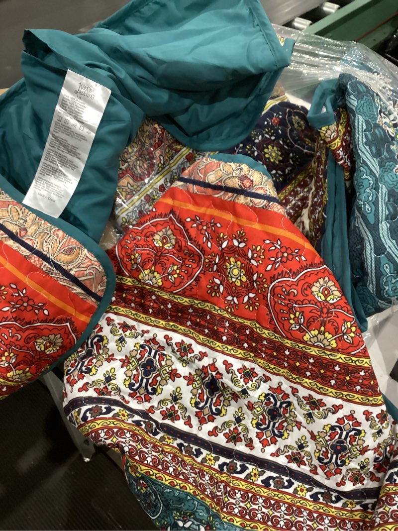 Condition photo showing As Is for queen quilt set,bohemian floral quilt beddding set for adults,soft an