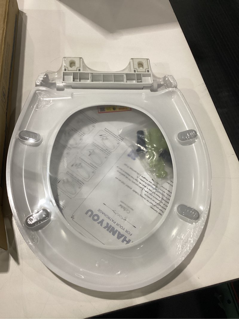 Condition photo showing Good Condition for Round Toilet Seat, Slow Close Quick-Release Hinges, Heavy Duty Soft Close, Quiet-Close Lid And Seat For Standard Toilets, Easy To Install And Clean, Never Loosen, White(16.5”) White Round