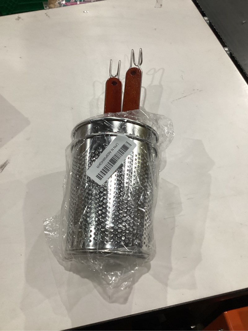 Condition photo showing New/Like New for Lawei 3 Packs Mesh Pasta Basket with Wooden Handle Stainless Steel Mesh Spider Strainer for Pasta, Noodles, Dumpling