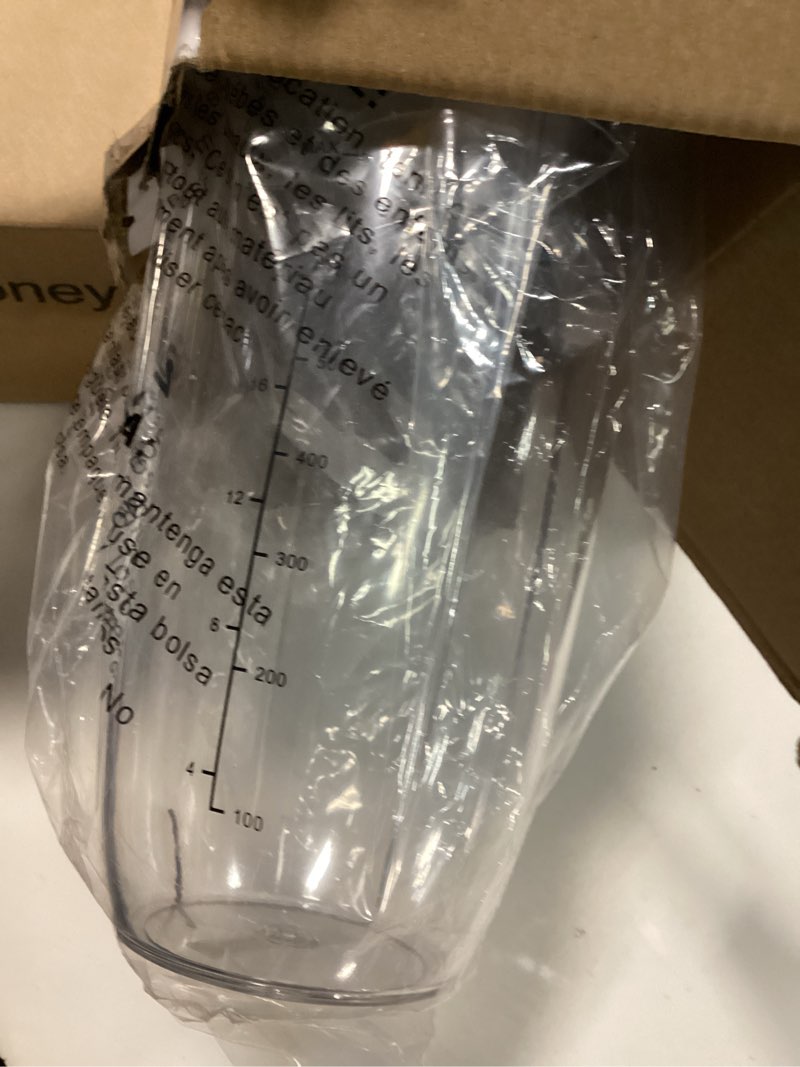 Condition photo showing Good Condition for 2-pack Replacement Parts Upgrade 32oz Cups with Flip-Top To-Go-Lid and Rubber Gaskets Compatible with NutriBullet 600w/900w Blender Accessory