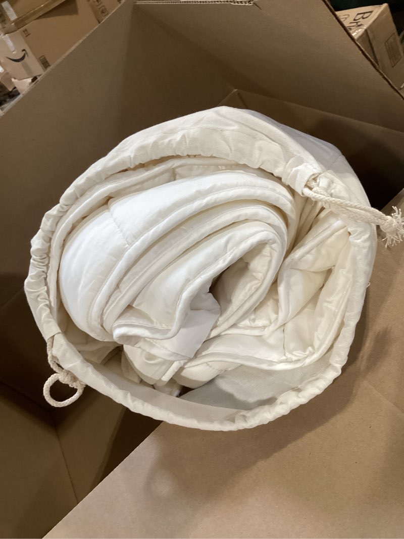 Condition photo showing As Is for your moon luxurious all season wool comforter twin size, 100% natural australian wool filling, hypoallergenic comforter duvet insert, noiseless cotton shell (white) white twin