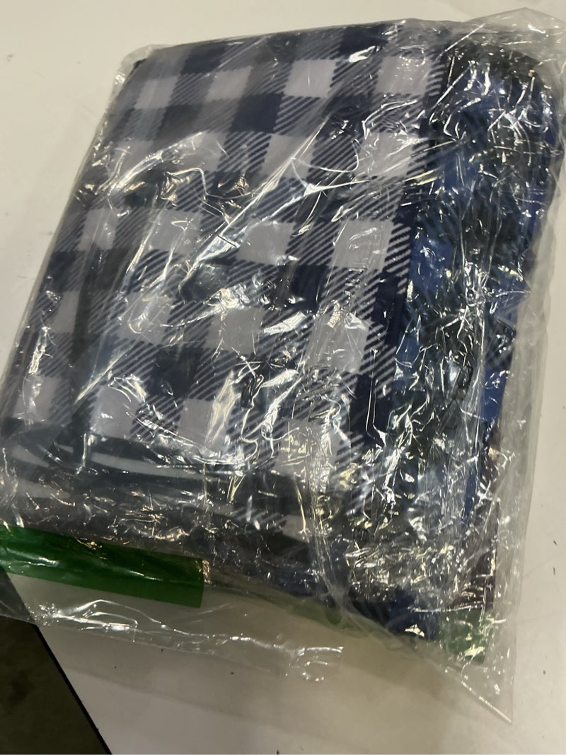 Condition photo showing Good Condition for janmercy 10 pcs adult bib for eating washable waterproof clothing protector with crumb catcher reusable adjustable large bibs for men elderly women senior, 35 x 18 inch assorted plaid patterns multi