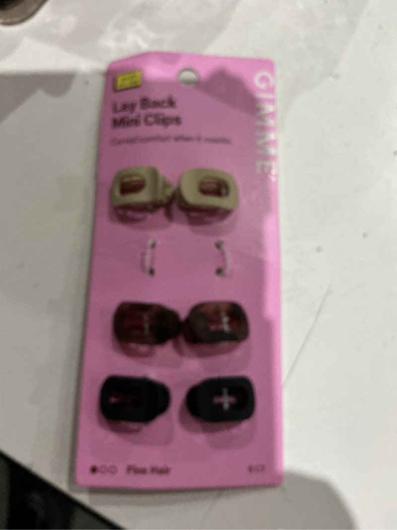 Condition photo showing As Is for gimme beauty lay flat claw clip set - fine mini - 8ct