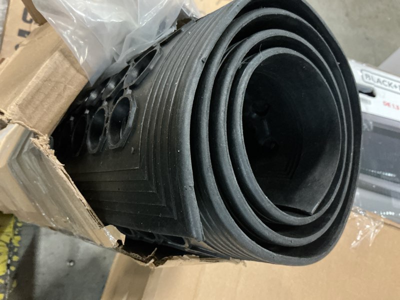 Condition photo showing Good Condition for Uniboho Outdoor Rubber Floor Mats Anti Slip Restaurant Commercial Kitchen Mat Rubber Drainage Mat 60 x 35 Heavy Duty Door Mat for Garage Garden Indoor Outside Industral Pool Entrance Bar Wet Area 60x35 inches