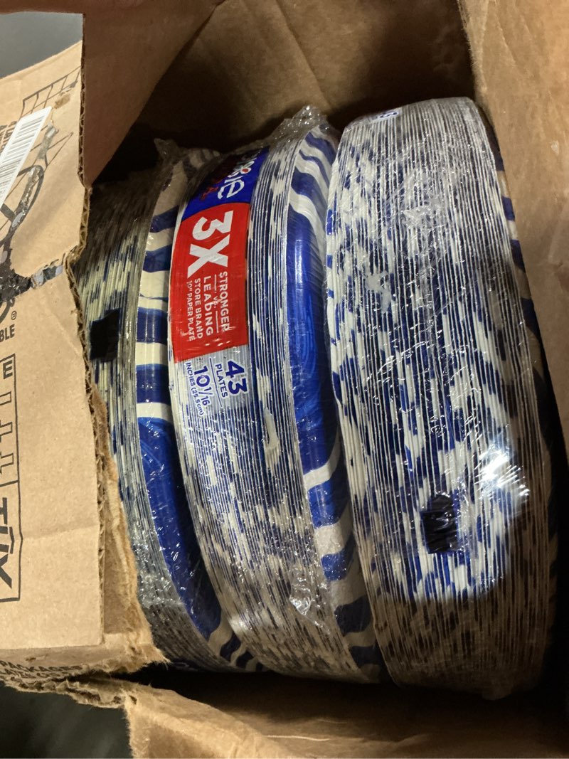 Condition photo showing New/Like New for dixie ultra, large paper plates, 10 inch, 172 count (4 packs of 43 plates), 3x stronger*, heavy duty, microwave-safe, soak-proof, cut resistant, disposable plates for heavy, messy meals 10 inch 172 count (pack of 1)