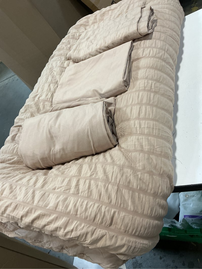 Condition photo showing Good Condition for CozyLux Queen Comforter Set Khaki Seersucker 7 Pieces Bed in a Bag Queen Comforter Set with Sheets, Luxury Soft Bedding Set with Down Alternative Comforter, Sheets, Pillowcases & Shams for All Seasons Khaki Queen