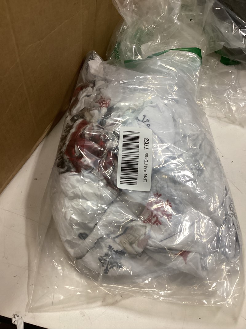 Condition photo showing Good Condition for Horaldaily 4PCS Christmas Dining Chair Covers, Blue Snowman Stretch Removable Washable Slipcover Chair Protector for Dining Room Home Decor Black 4