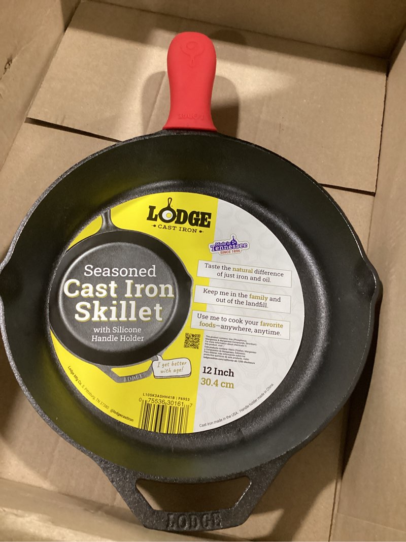 Condition photo showing Good Condition for lodge seasoned cast iron skillet - quality frying pan for the stove, oven, grill & campfire - includes silicone hot handle holder - non-toxic, nonstick & long-lasting - 12 inches