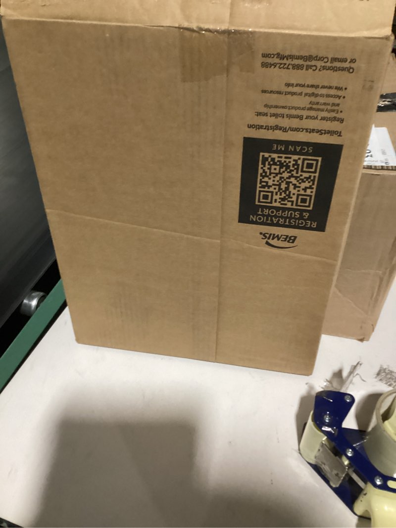 Condition photo showing New/Like New for mayfair cassel slow close toilet seat, easy clean, non slip premium wood seat, easy install, made in usa, round, bone seat round
