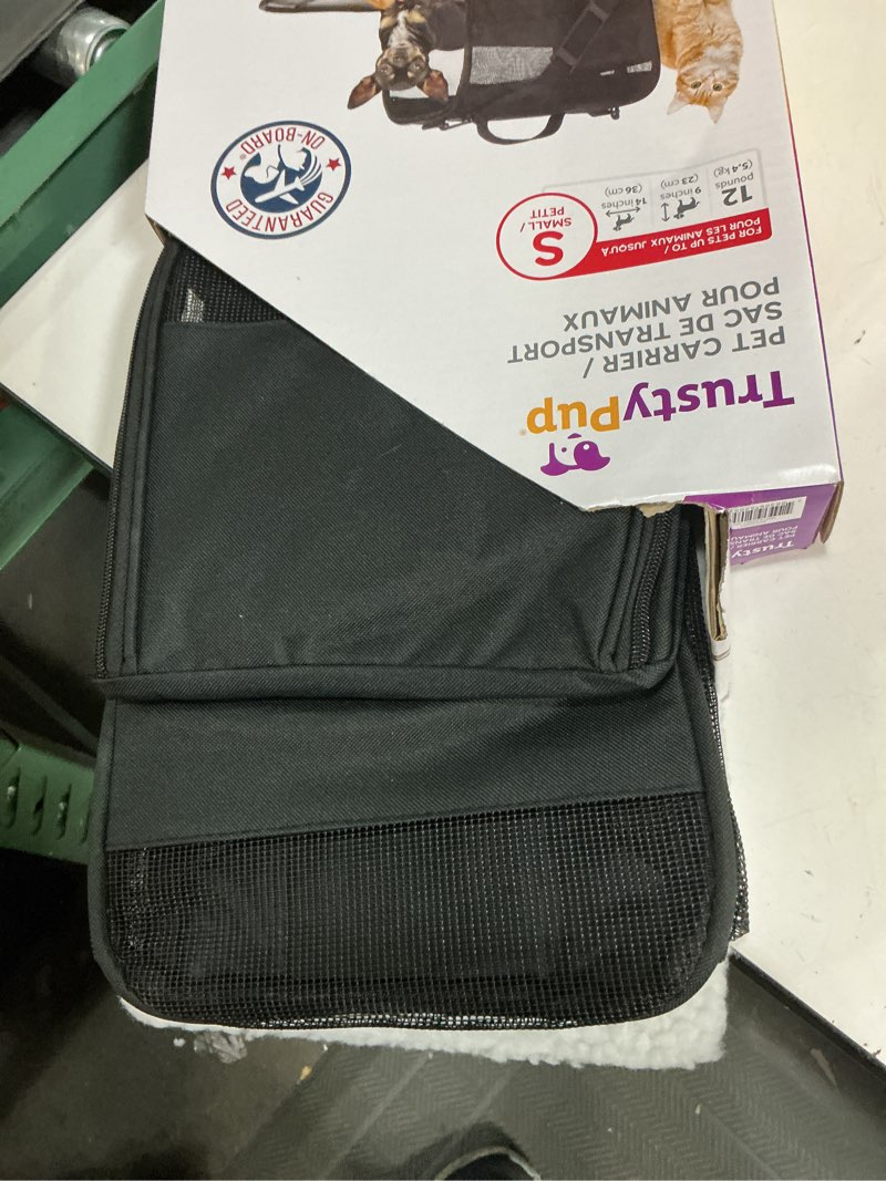 Condition photo showing Good Condition for trustypup pet carrier, small