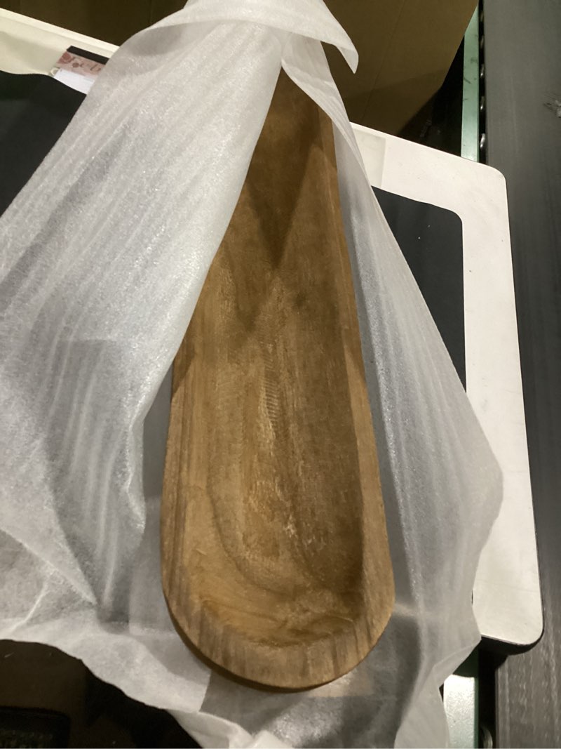 Condition photo showing Good Condition for Large Wooden Dough Bowl Decorative Wooden Bowl Rustic Long Dough Bowls Decor for Farmhouse Home Dining Table Centerpiece Living Room Kitchen Decorations(20 x 6 Inch,Brown) Brown 20 x 6 Inch