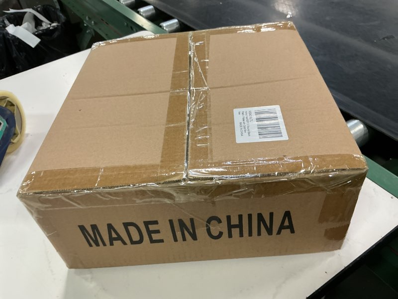 Condition photo showing New/Like New for Homy Feel 60PCS Round Pink Plastic Plates with Rose Gold Rim Includes: 30 Dessert (7.5"), 30 Dinner (10.25") Plates - Disposable Party Supplies 60 Pink & Rose Gold Rim