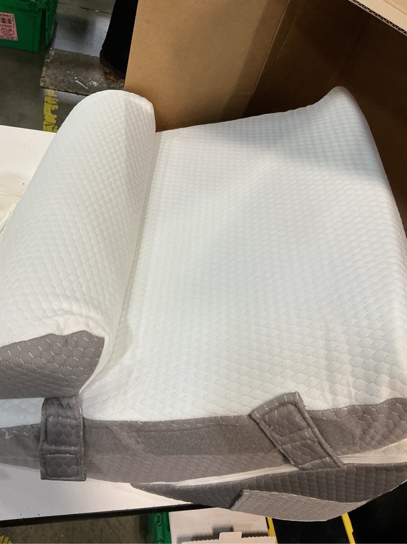 Condition photo showing Good Condition for bedluxe wedge pillow headboard, 3pcs orthopedic bed wedge pillows set for after surgery, adjustable pillow wedge for acid reflux&back pain relief, sleeping, back pillow for bed sitting up, white/grey