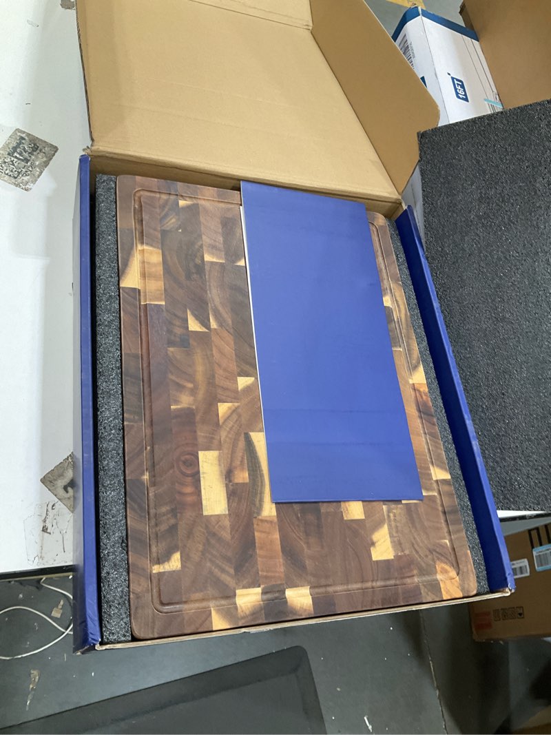 Condition photo showing Good Condition for hoshanho 3 packs acacia wood cutting board set, extra large cutting boards for kitchen meal prep, durable chopping board with built-in ergonomic handles & deep juice grooves