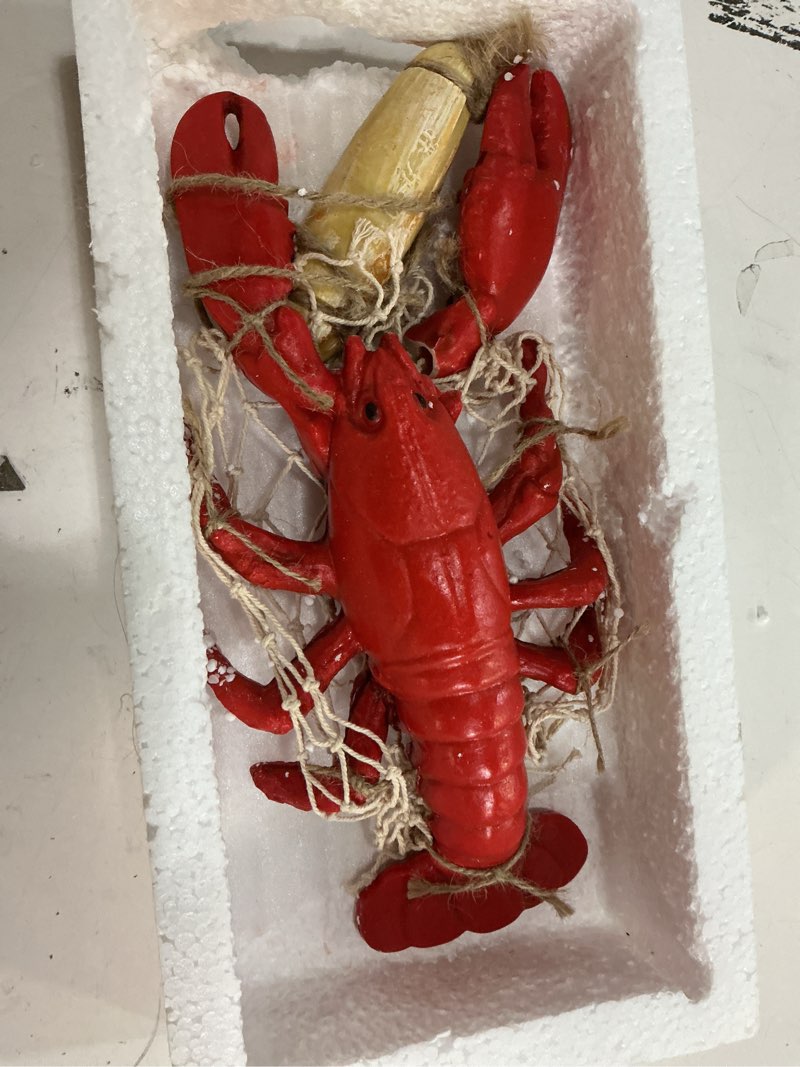 Condition photo showing As Is for 1 pc lobster shaped w…ent chic resin(broken)