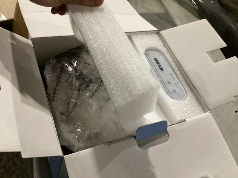 Condition photo showing New/Like New for odsd cat water fountain