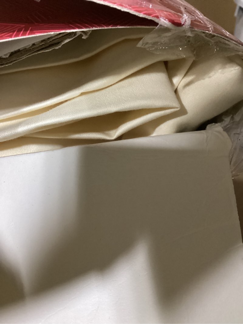 Condition photo showing Good Condition for Mayfair Linen 100% Egyptian Cotton Sheets King Size - Luxury 1200 High Thread Count Egyptian Cotton King Size Sheets Set (4 PC, Ivory), Silky Soft, Cooling, 17" Deep Pocket Sateen Weave Hotel Bedding