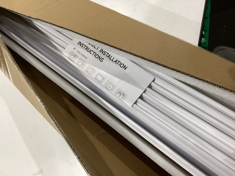 Condition photo showing Good Condition for art3d wall baseboard molding trim 8-pack of 56 x 3.2 in., high impact polystyrene skirting board - installed with glue - white white-1