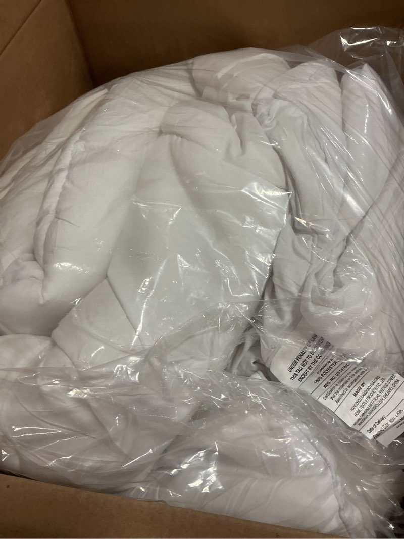 Condition photo showing As Is for OEKO TEX Queen Size Mattress Pad - Cooling Breathable Mattress Topper, Quilted Fitted Mattress Protector, Pillow Top Mattress Cover with 8-21\" Deep Pocket, Soft, Machine Washable, White, 60x80 Inches White - Checkered Queen