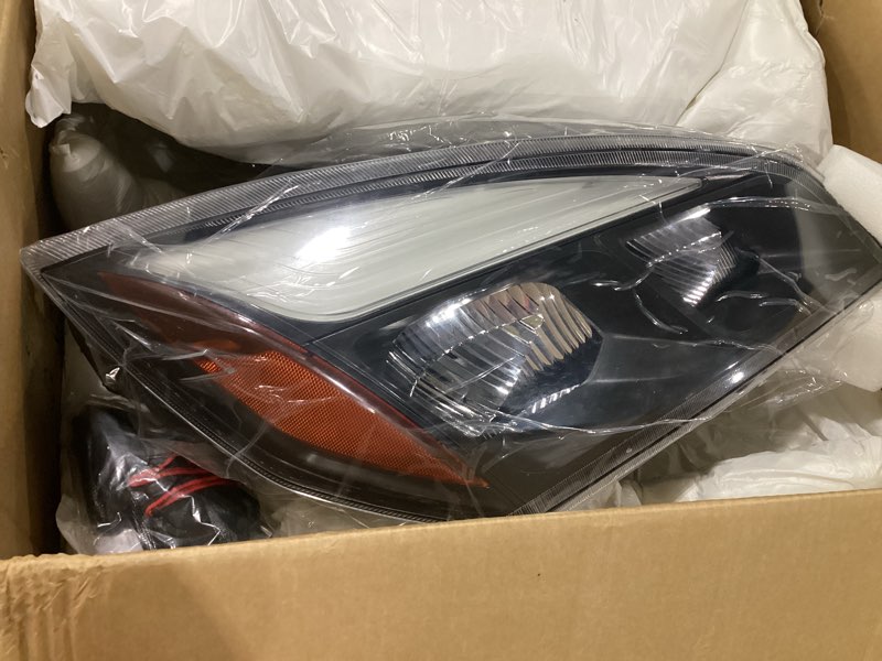 Condition photo showing Good Condition for pair led headlights for freightliner cascadia 2018-2024,replacement headlamp dot and sae approved pair headlights