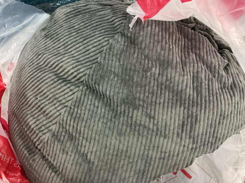 Condition photo showing Good Condition for the bigone beanbag family giant round bean bag chair-spacious comfort bean bags bed for families, premium materials, perfect for living room or entertainment room-cover-stripe fur-grey stripe fur grey 6ft cover
