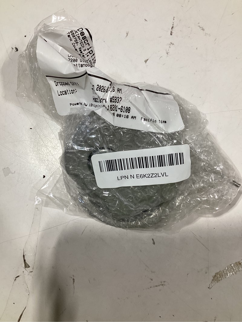 Condition photo showing As Is for 2 1/4" locking diesel fuel cap compatible with ford 650/750, reefer trailer, international md semi trucks, 2pcs fuel tank cover replace# fta-c02 fta-n-04 fta-n6-16 fta-n-73
