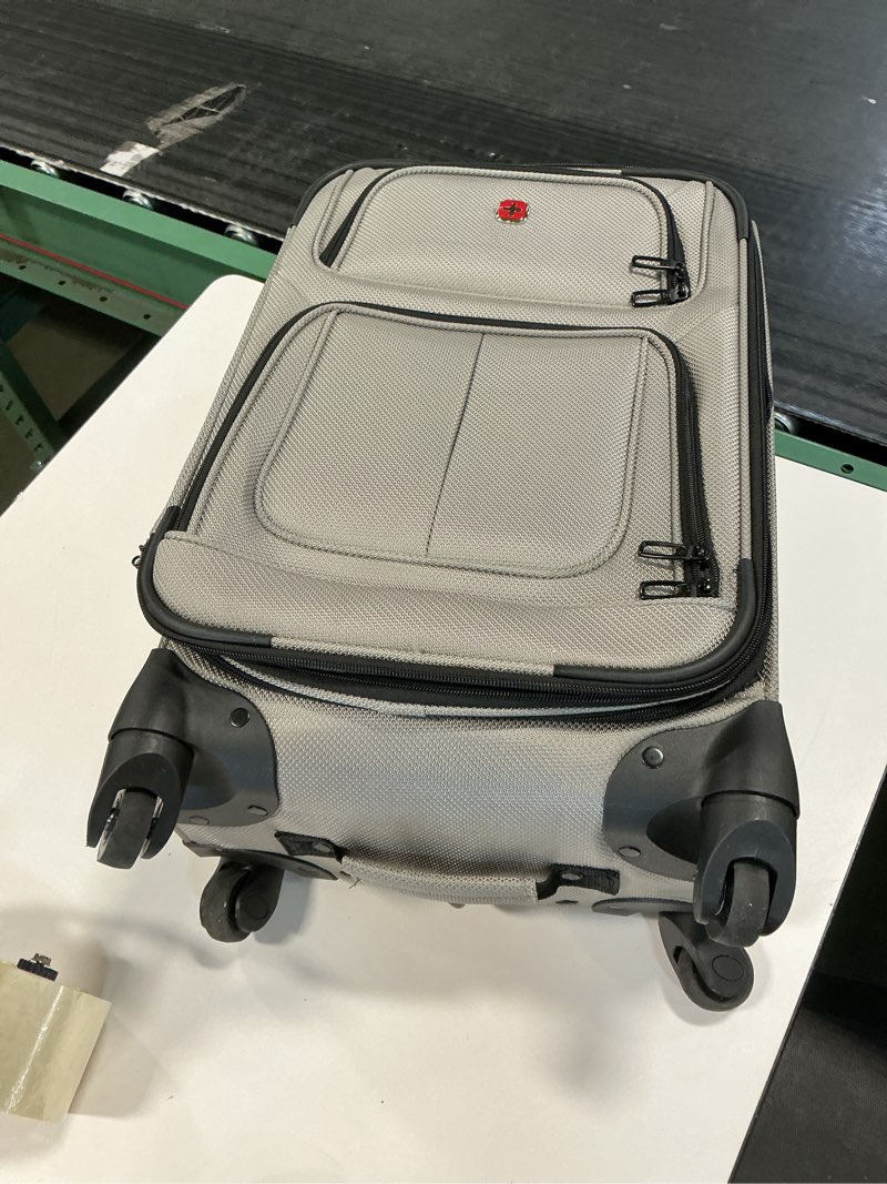 Condition photo showing Good Condition for SwissGear Sion Softside Expandable Luggage, Pewter, Carry-On 21-Inch Carry-On 21-Inch Pewter