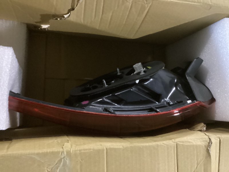 Condition photo showing New/Like New for tyc 11-6470-00-1 compatible with mazda cx-5 replacement tail lamp