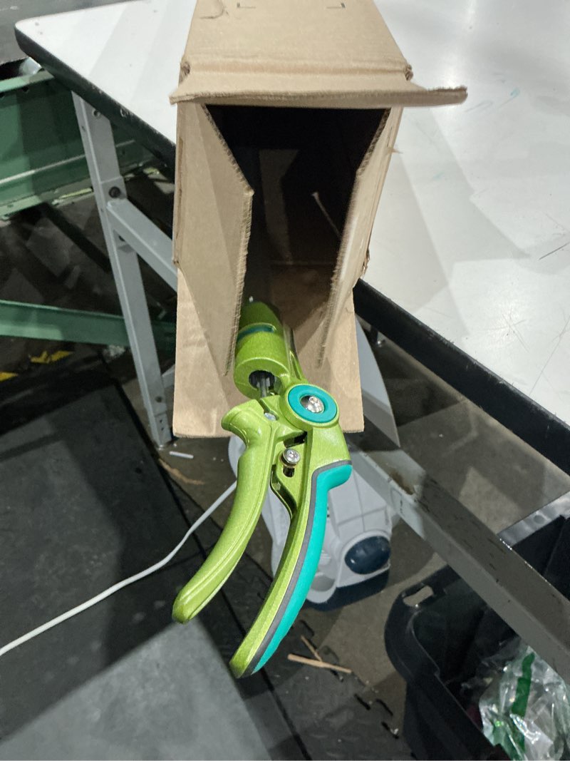Condition photo showing Good Condition for leaflux tree pruner for garden, cut capacity 1/2 inch & hold pole pruner, lightweight fruit picker with non-slip handle, long reach tree branch cutter with aluminum pole, 4.2 ft