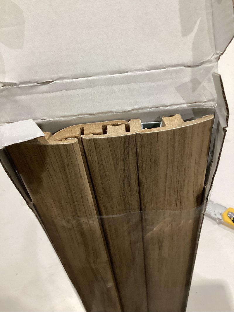 Condition photo showing Good Condition for select surfaces fitzgerald molding kit