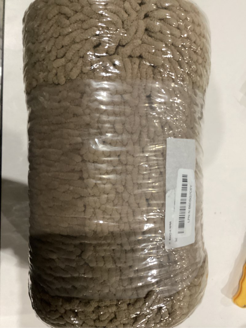 Condition photo showing New/Like New for Smiry Luxury Chenille Bathroom Rugs 70x24, Extra Soft and Absorbent Shaggy Bath Mat, Machine Washable, Non-Slip Plush Carpet Runner for Tub, Shower, and Floor, Home Decor Accessories, Camel 70'' x 24'' Camel