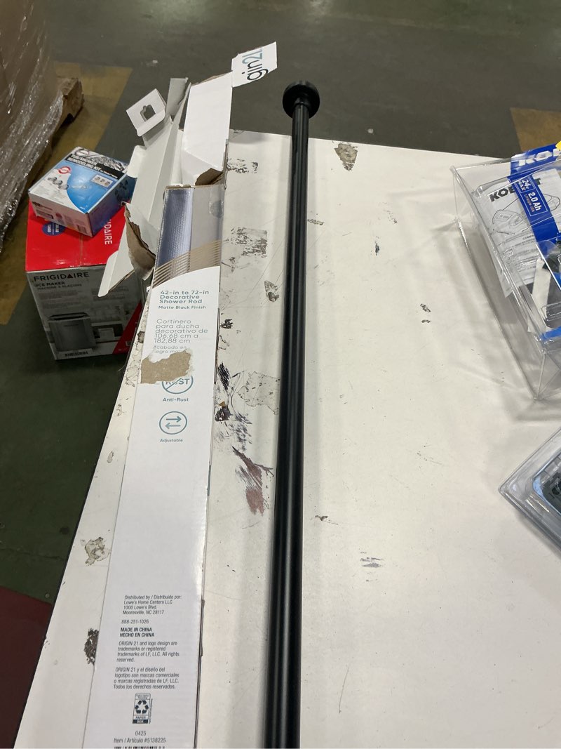 Condition photo showing Good Condition for HEI! DEAR Black Curtain Rods for Windows 28 to 48 Inch(2.3-4ft),1 Inch Adjustable Curtain Rod,Heavy Duty Curtain Rods,Thicken Sturdy Drapery Rods,Single Telescoping Window Curtain Rod 18-45",Black 18-45"&1 pack Matte Black