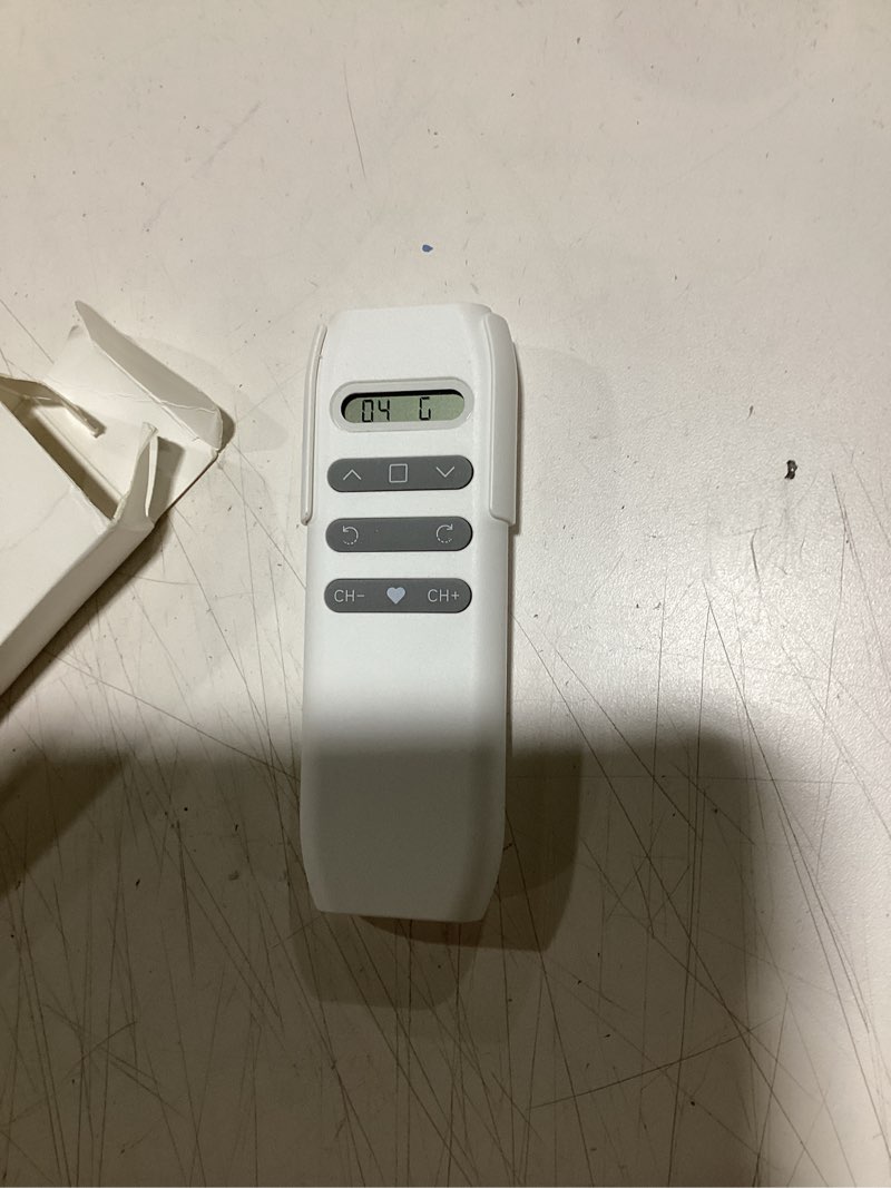 Condition photo showing Good Condition for yoolax 16 channel remote control for yl23/z425 remote motor