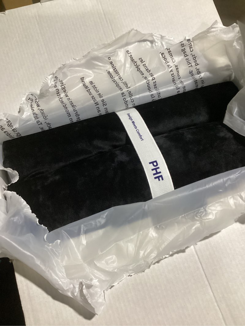 Condition photo showing Good Condition for phf ultra soft fleece blanket king size, no shed no pilling luxury plush cozy 300gsm lightweight blanket for bed, couch, chair, sofa suitable for all season, 108" x 90", black king(108" x 90") black