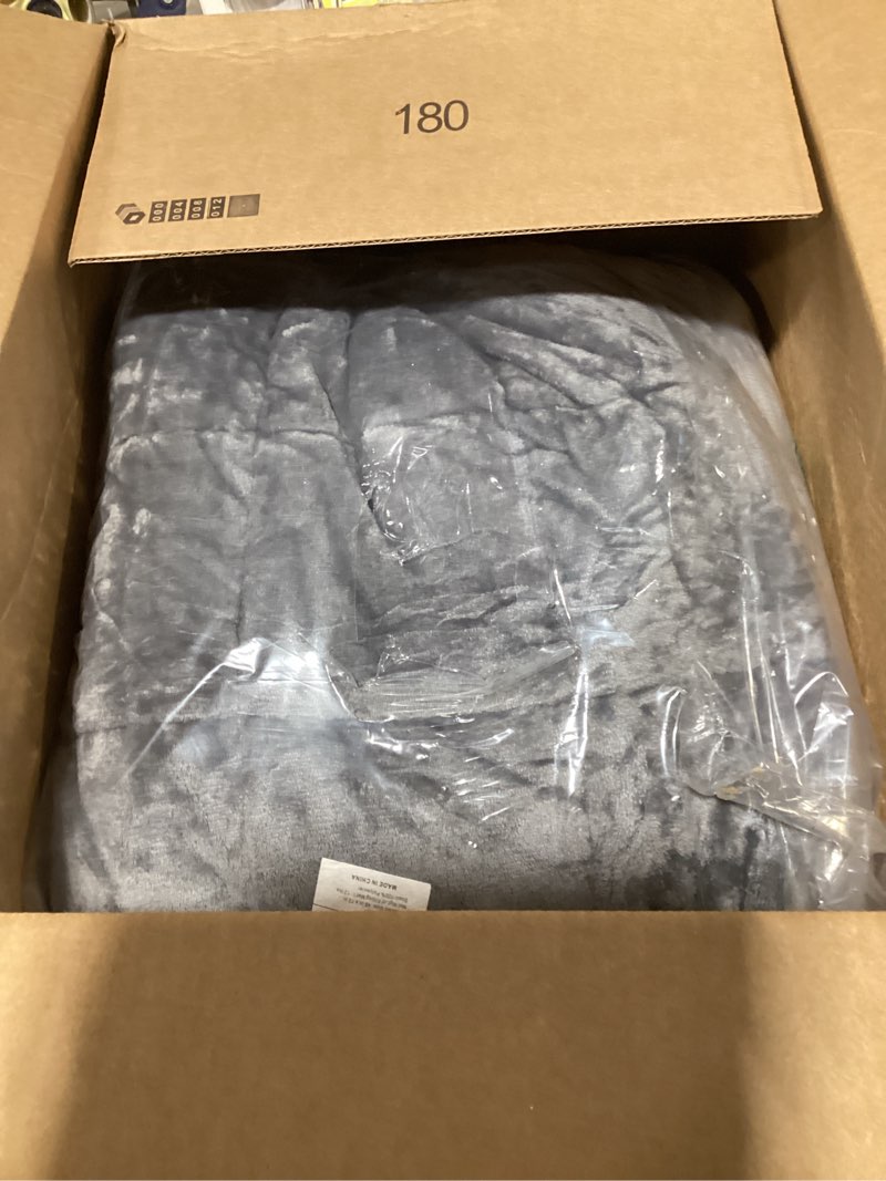 Condition photo showing Good Condition for cottonblue sherpa fleece weighted blanket 12lbs, flannel cozy plush bed throw, fuzzy sherpa flannel bedding blankets throw, minky soft blankets for sofa bed, 48 x 72 inches, white grey white grey 48 x 72 12 lb