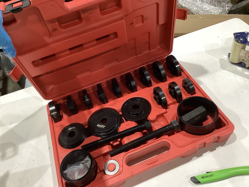 Condition photo showing Good Condition for orion motor tech wheel bearing press kit for front wheel drive bearing removal & installation, 24pc wheel bearing puller tool set with sliding screws universal bushings sleeves storage case red,black