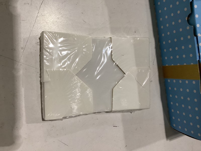 Condition photo showing New/Like New for langdon house picture frame glass replacements (crystal clear, 5x7, 3 pack) high definition glass sheet