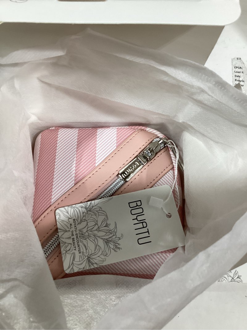 Condition photo showing Good Condition for BOYATU Travel Makeup Bag for Women: Large Cosmetic Bag Set of 3 - PU Leather Make up Bag with Compartments - Compact Waterproof Toiletry Bag with Divider & Handle (B-1-Pink)